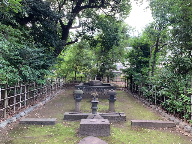 沢庵和尚の墓